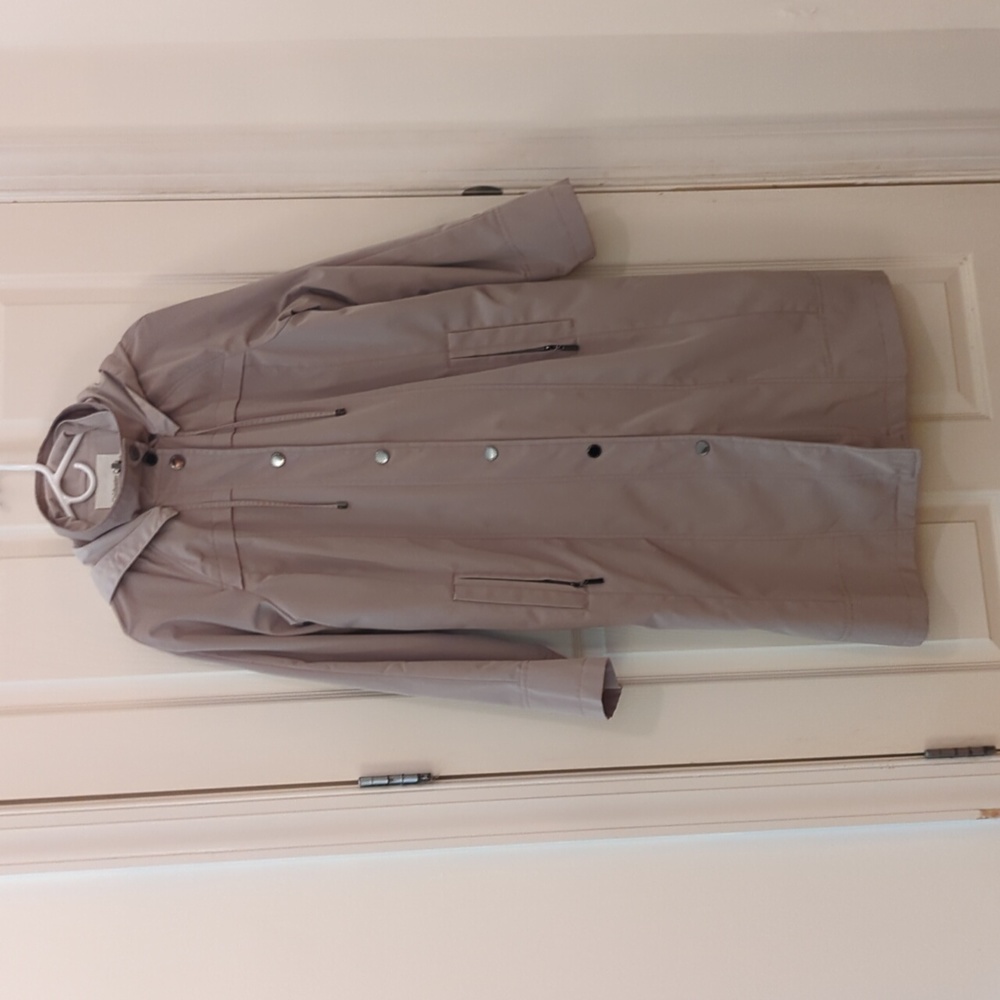 BRAND NEW Coldwater Creek Long All Season Coat, Tan, Size Petite Medium